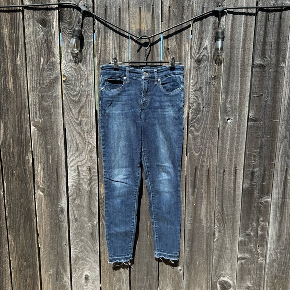 Lucky Brand Dark Wash Denim Ava High Rise 27” Inseam Skinny Jeans size 4/27 - Picture 3 of 10